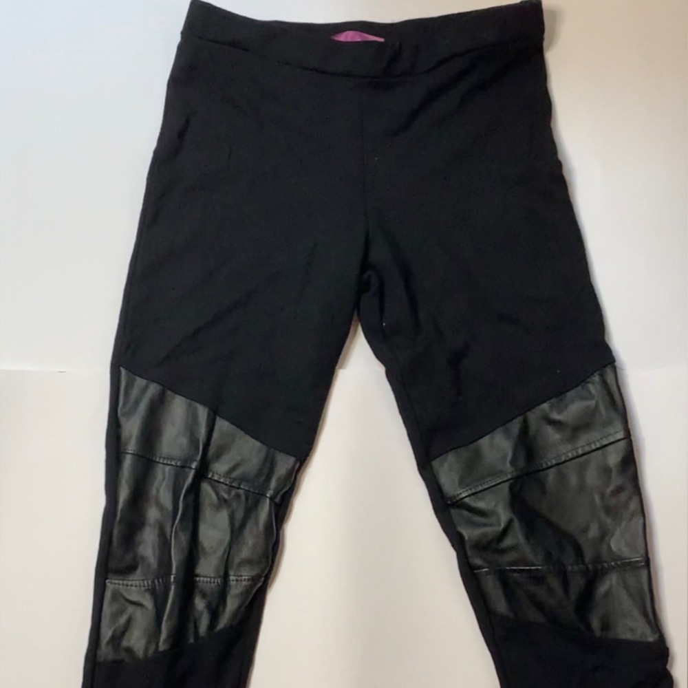 Black leggings with leather detailing